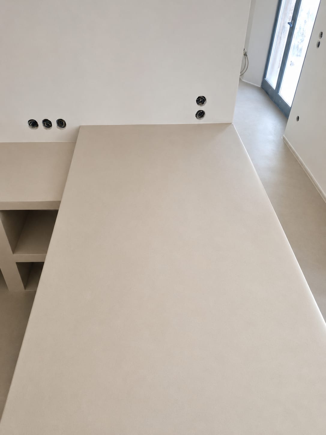 Επαγγελματικοί χρωματισμοί και ανακαίνιση καταστήματος Tommy Hilfiger
